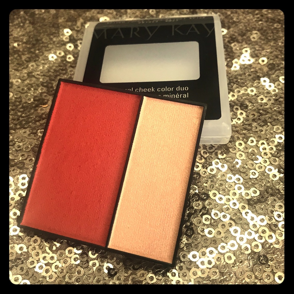 Mary Kay cheek Duo